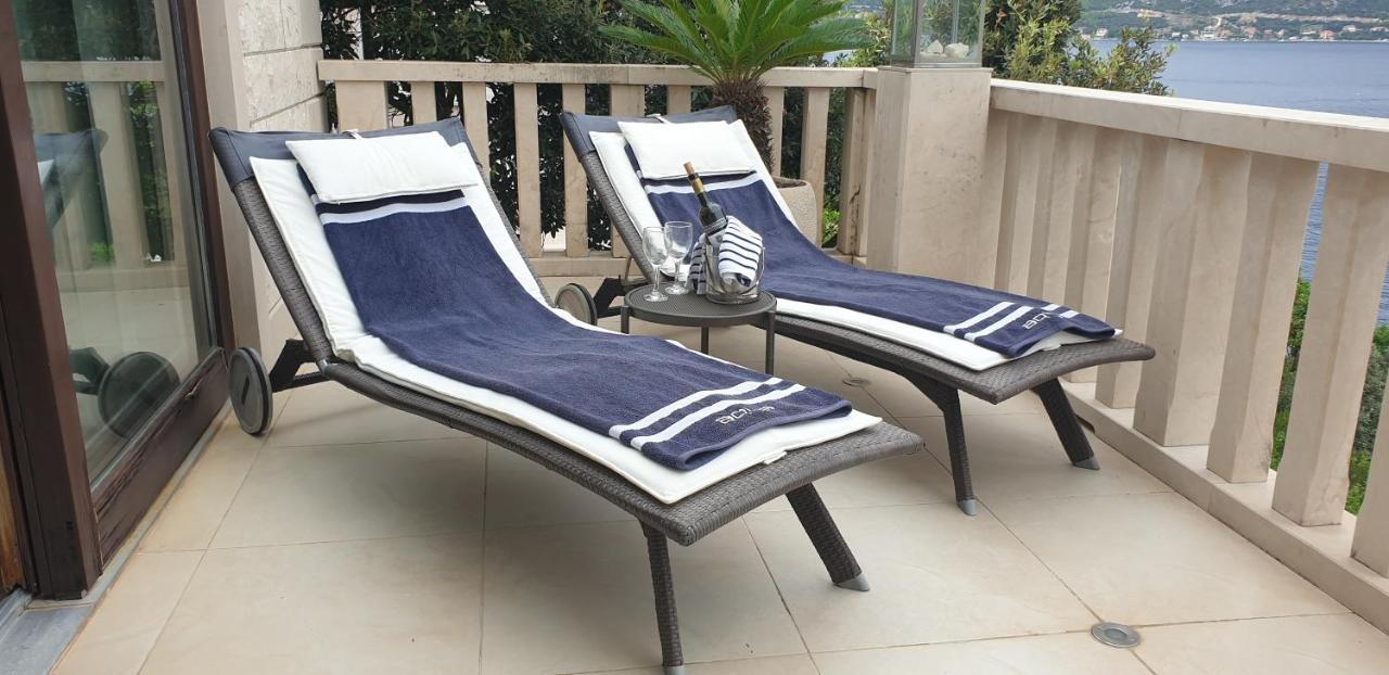 Villa Jade Apartments Front Row Sea View - Walk To Korcula Old Town Medvinjak Εξωτερικό φωτογραφία