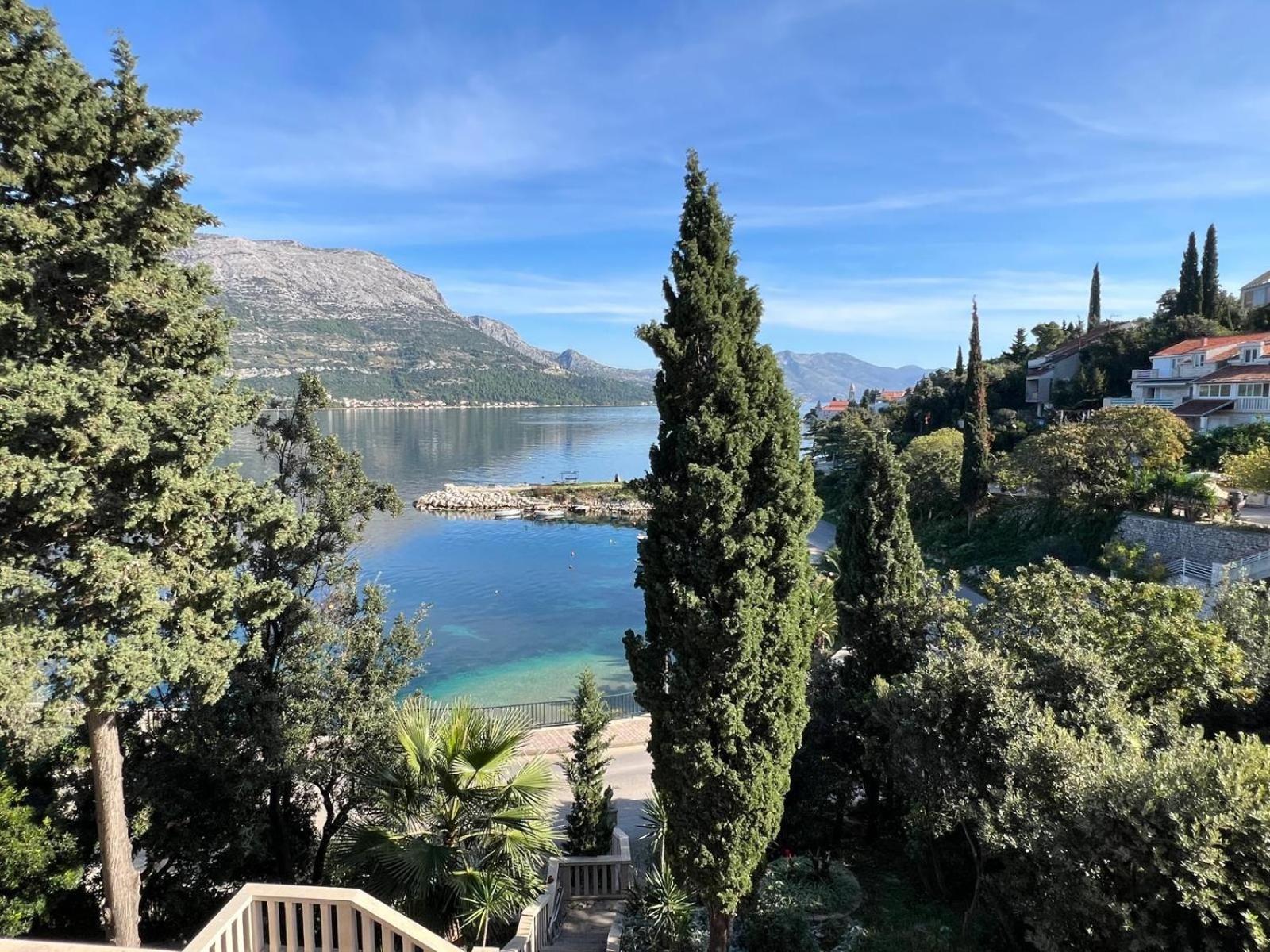 Villa Jade Apartments Front Row Sea View - Walk To Korcula Old Town Medvinjak Εξωτερικό φωτογραφία