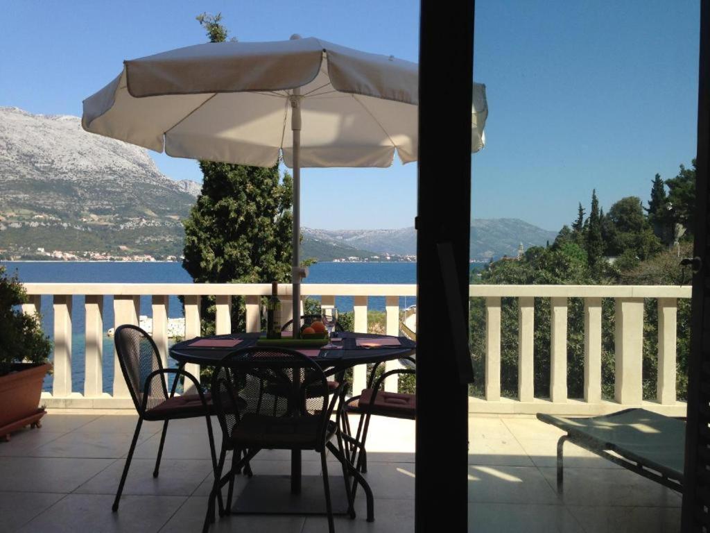 Villa Jade Apartments Front Row Sea View - Walk To Korcula Old Town Medvinjak Εξωτερικό φωτογραφία