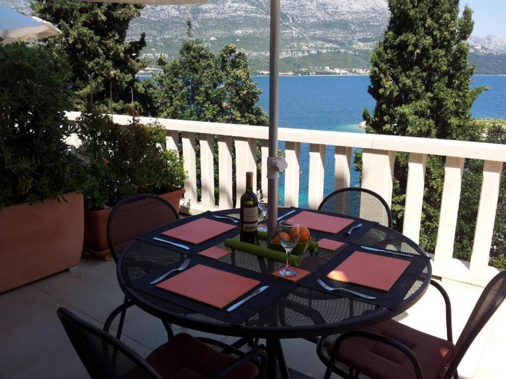 Villa Jade Apartments Front Row Sea View - Walk To Korcula Old Town Medvinjak Εξωτερικό φωτογραφία