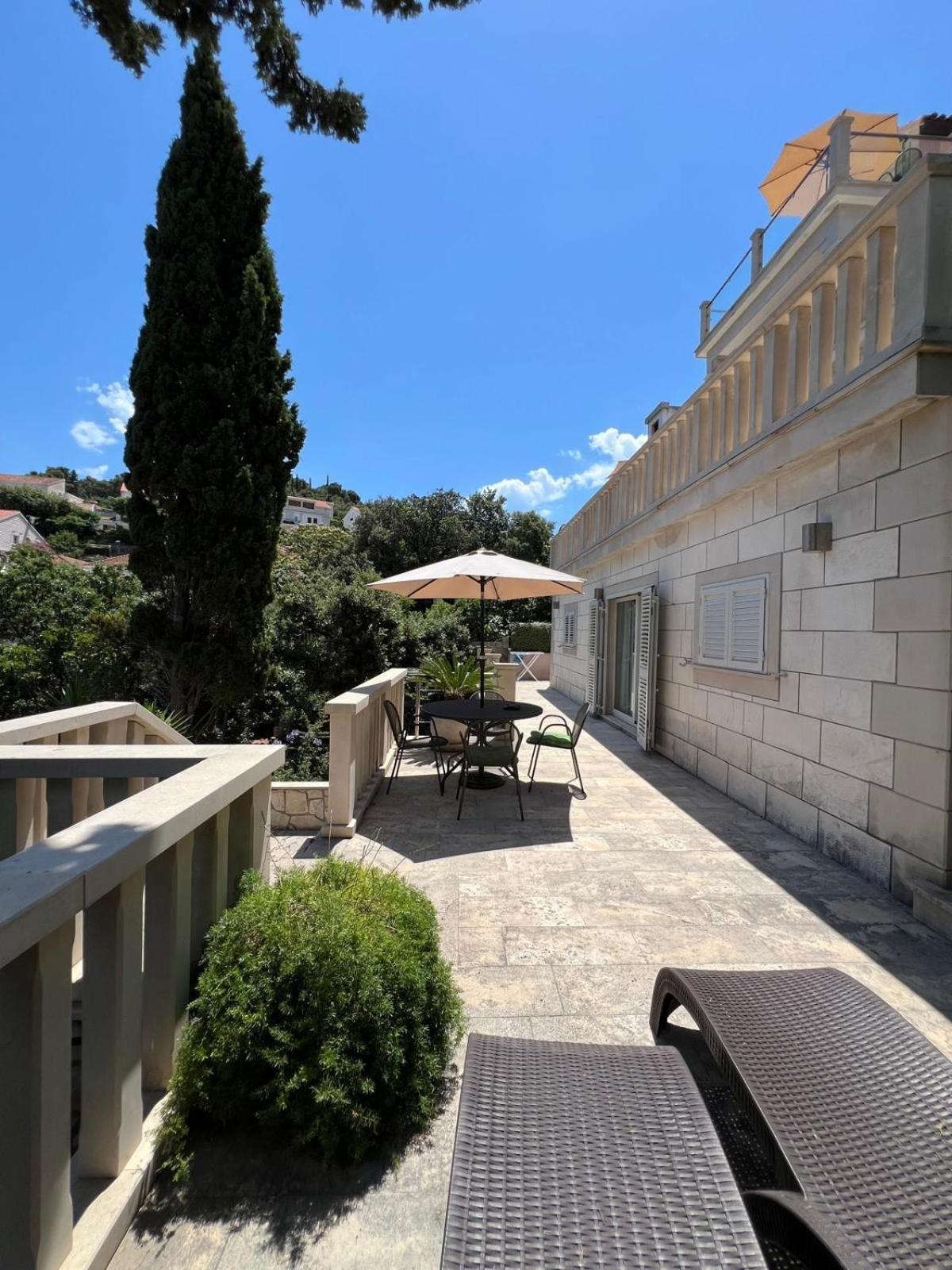 Villa Jade Apartments Front Row Sea View - Walk To Korcula Old Town Medvinjak Εξωτερικό φωτογραφία