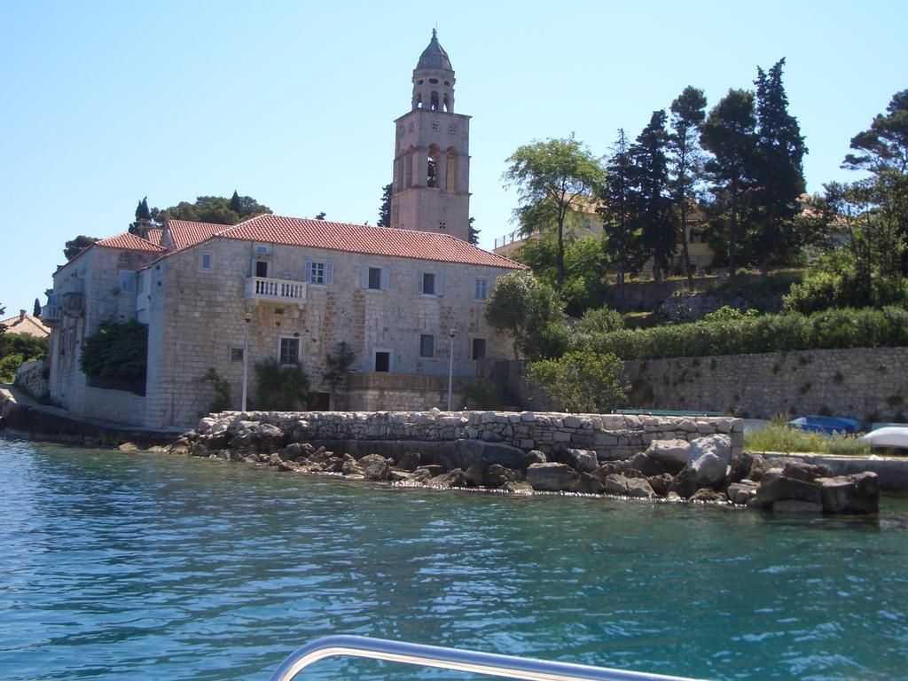 Villa Jade Apartments Front Row Sea View - Walk To Korcula Old Town Medvinjak Εξωτερικό φωτογραφία