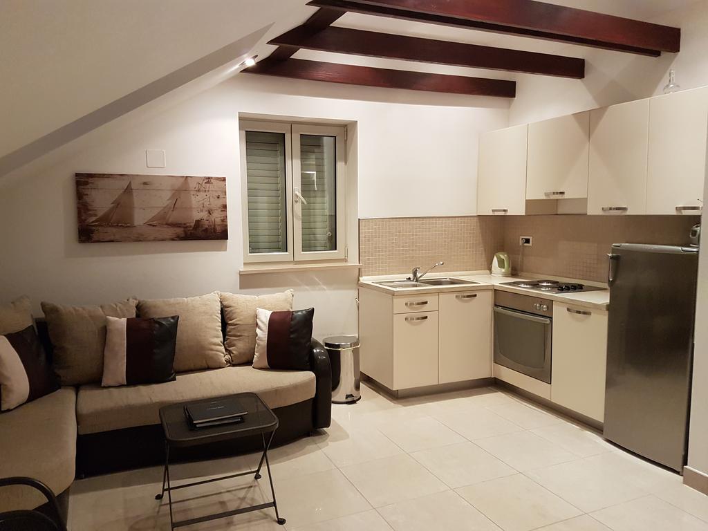 Villa Jade Apartments Front Row Sea View - Walk To Korcula Old Town Medvinjak Εξωτερικό φωτογραφία
