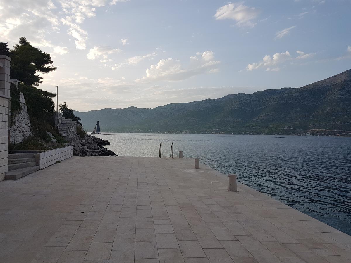 Villa Jade Apartments Front Row Sea View - Walk To Korcula Old Town Medvinjak Εξωτερικό φωτογραφία