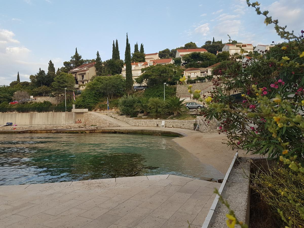 Villa Jade Apartments Front Row Sea View - Walk To Korcula Old Town Medvinjak Εξωτερικό φωτογραφία