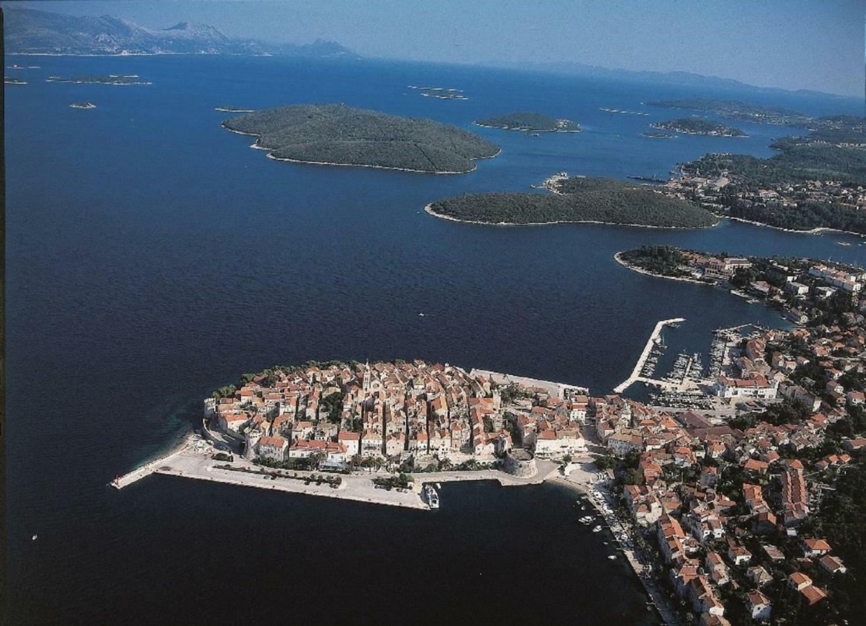 Villa Jade Apartments Front Row Sea View - Walk To Korcula Old Town Medvinjak Εξωτερικό φωτογραφία